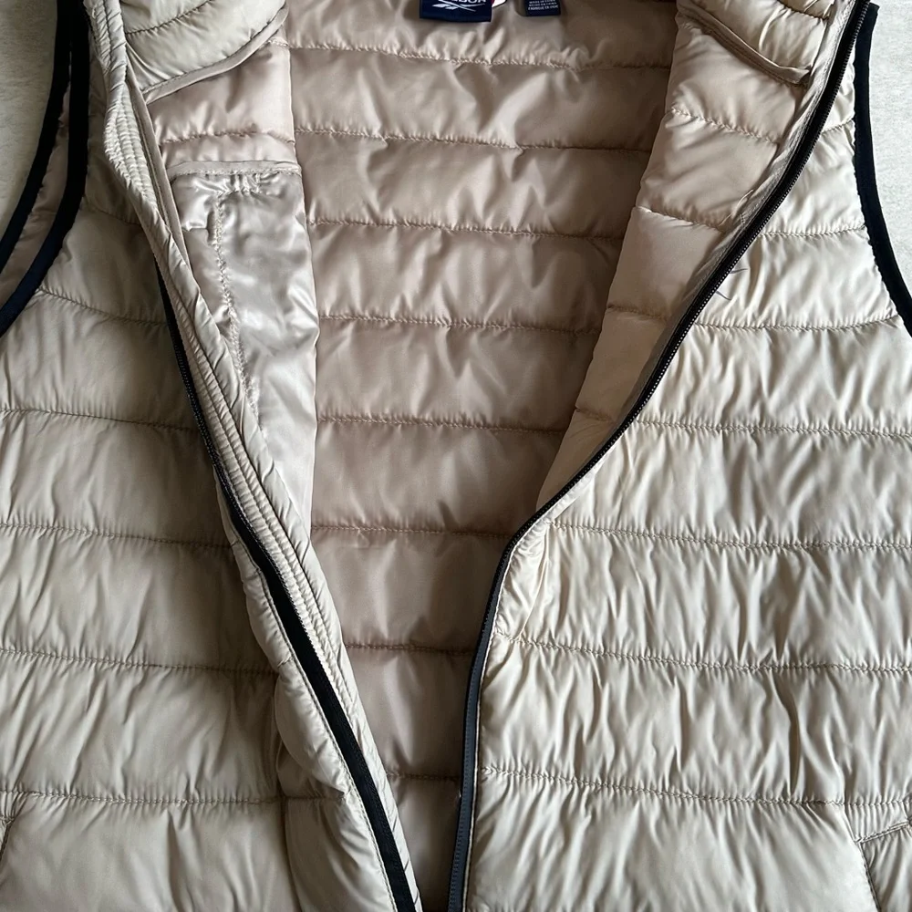 $125 NWT Reebok Light Arctic Blue‎ Glacier Shield Puffer Vest - Men's X-Large